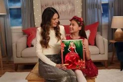 MATTEL Barbie Holiday – Ξανθιά (HBY03) -Winfun Shop 220374 3