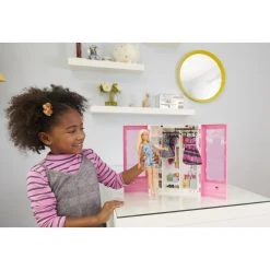 MATTEL Barbie Fashionistas Η Νεα Ντουλαπα Της Barbie Με Κουκλα (GBK12) -Winfun Shop 684927 4